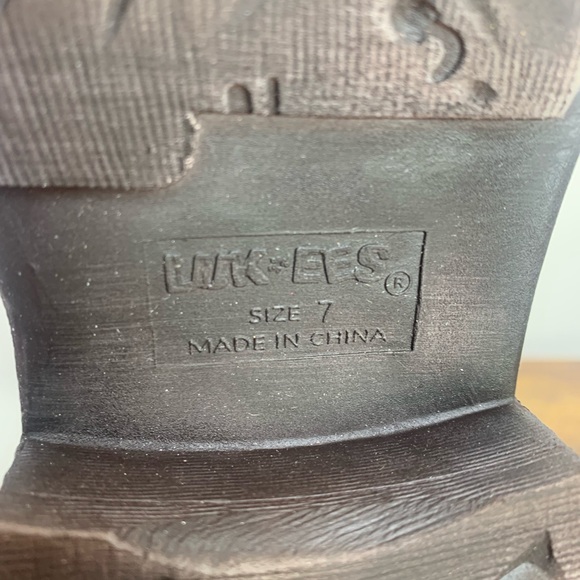 LUKEES by MUK LUKS Spike Aspen Brown Tonal
Tall Fashion Boot Size 7 New with Tag - Picture 11 of 13